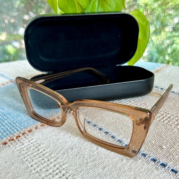 DonEva Eyeglass Frames – VFP0236-01 Cat Eye Style in Transparent Amber with Case - Picture 5 of 12